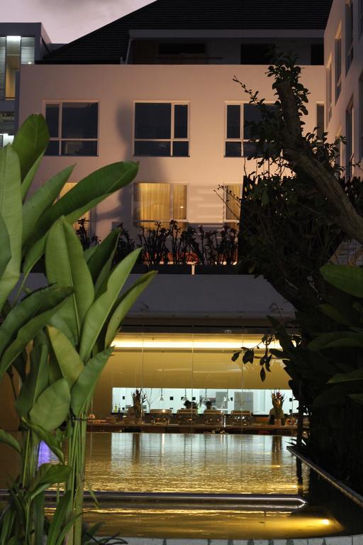 Harvestland Hotel Bali Kuta Lombok Exterior foto